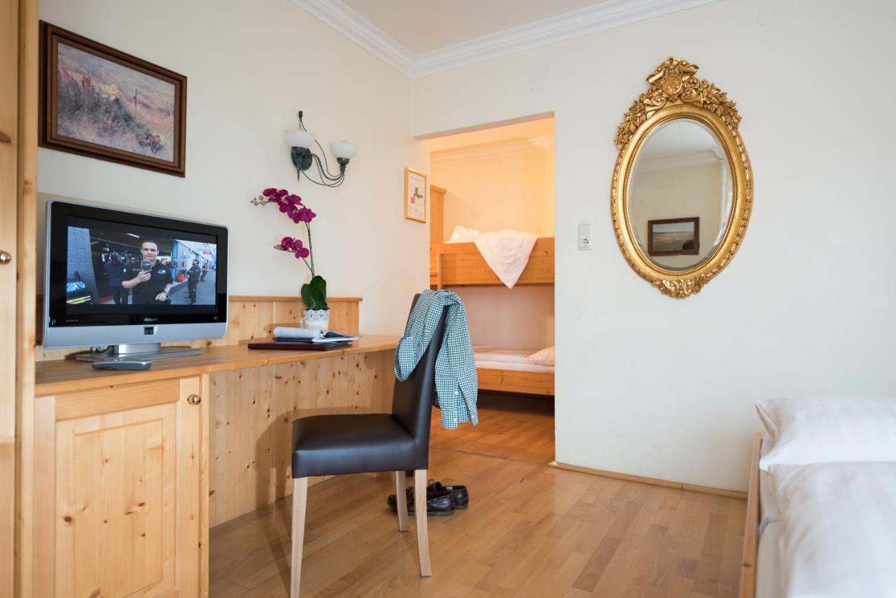 Hotel & Restaurant Ragginger Attersee Nussdorf am Attersee Buitenkant foto