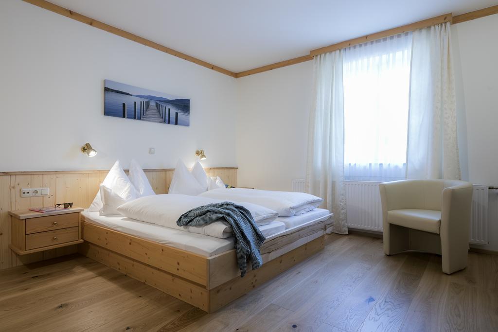 Hotel & Restaurant Ragginger Attersee Nussdorf am Attersee Buitenkant foto