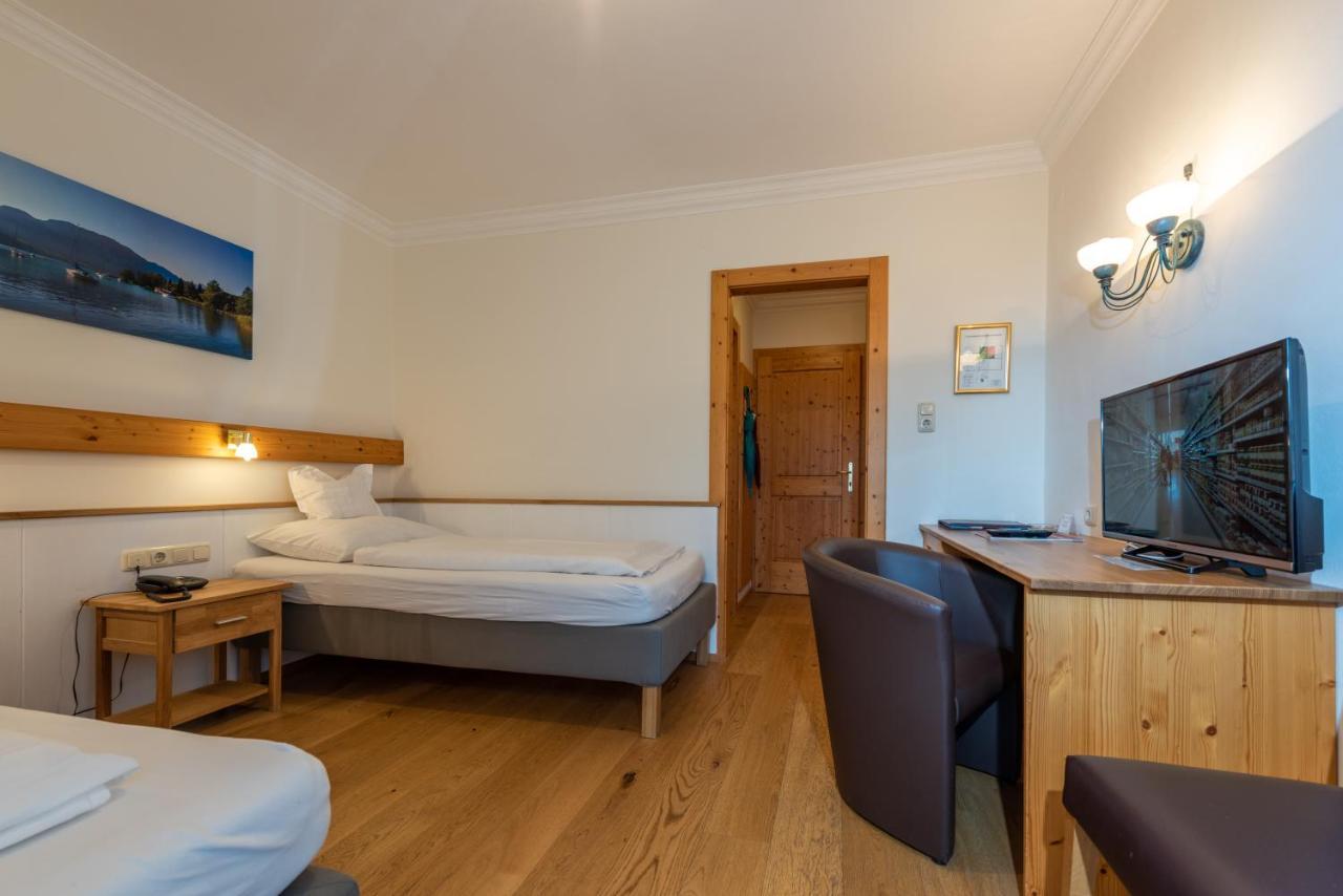 Hotel & Restaurant Ragginger Attersee Nussdorf am Attersee Buitenkant foto